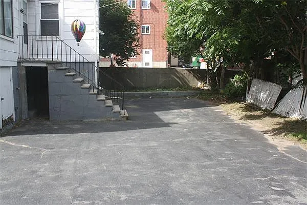 8 Ralph Piteri Ter #8 — Photo 9