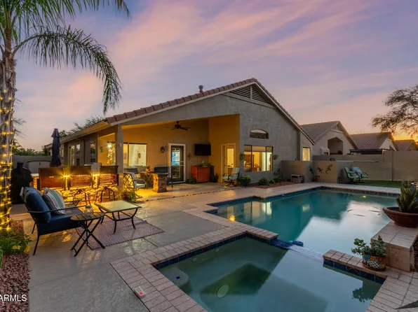 2302 W HEDGEHOG Place, Phoenix, AZ 85085