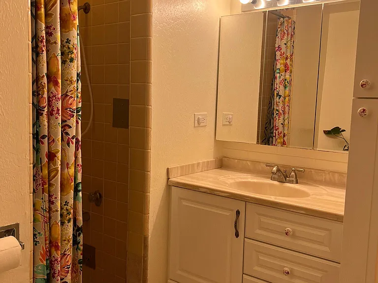 933 Kaheka St #A402 — Photo 14