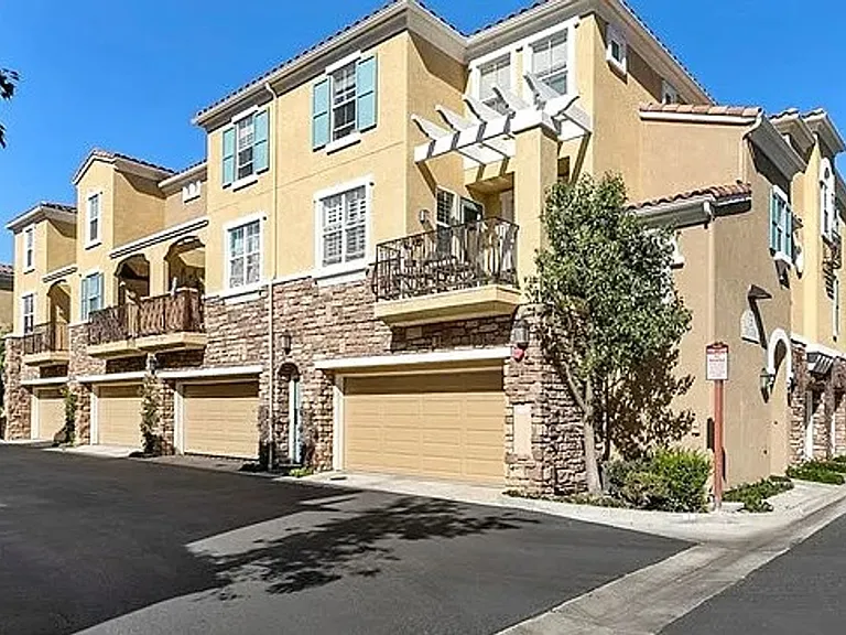 308 Bella Terra — Photo 24