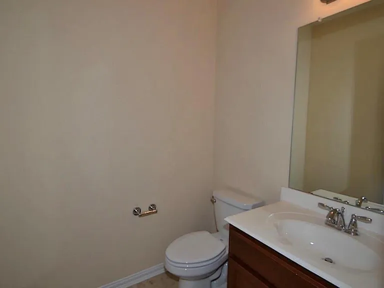 7219 Pearl Terrace Ln — Photo 24