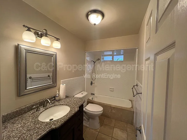 250 Monroe St #1 — Photo 8