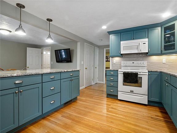 5th image of 7 Sidney St