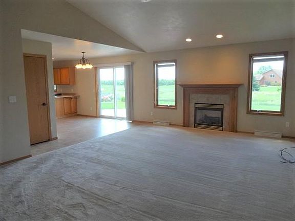 3rd image of 1743 Buckhorn Ln