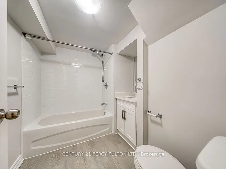 871 Liverpool Rd #LOWER — Photo 14
