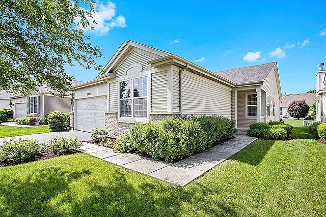 1st image of 21239 Windsor Lake Ln