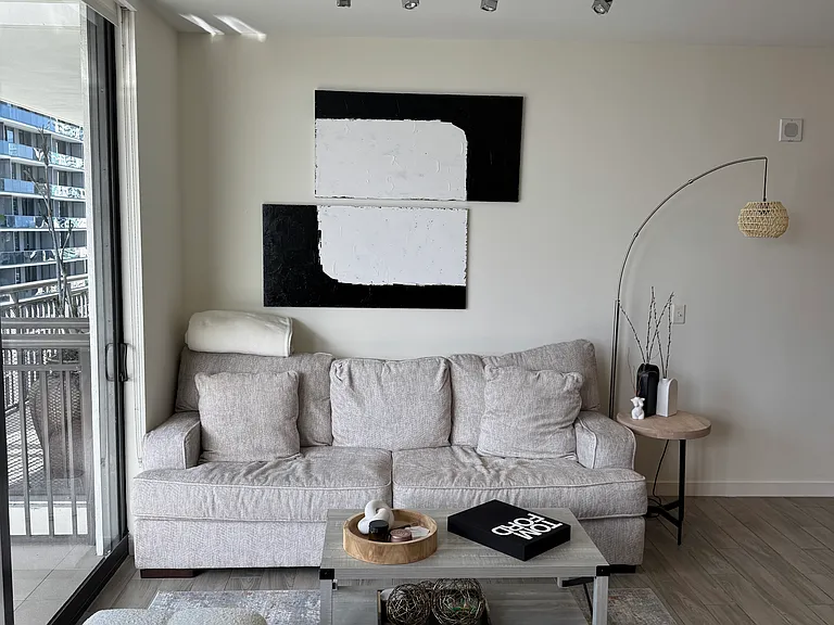 999 SW 1st Ave #1814 — Photo 7
