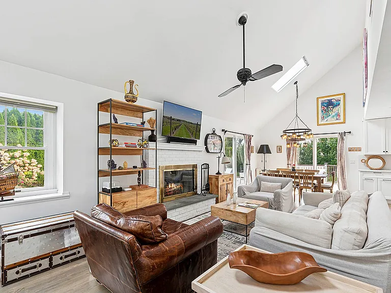 28 Windermere Dr — Photo 6