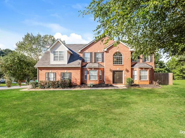 5176 Round Table Dr, Ellenwood, GA 30294