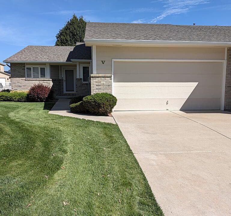 1st image of 5100 Manor Ridge Dr Unit V