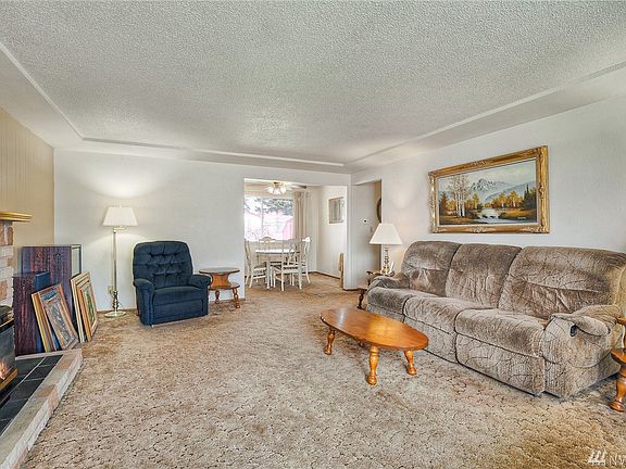 3rd image of 7614 S Cushman Ave