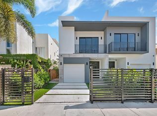3045 Elizabeth St, Miami, FL 33133