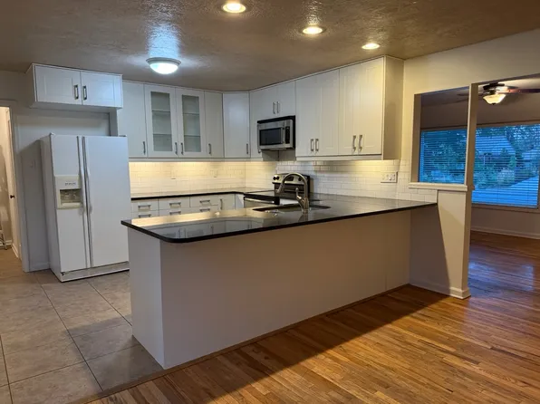 2998 E Louise Ave, Salt Lake City, UT 84109