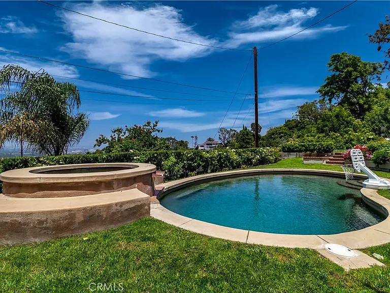3546 Berry Dr — Photo 38