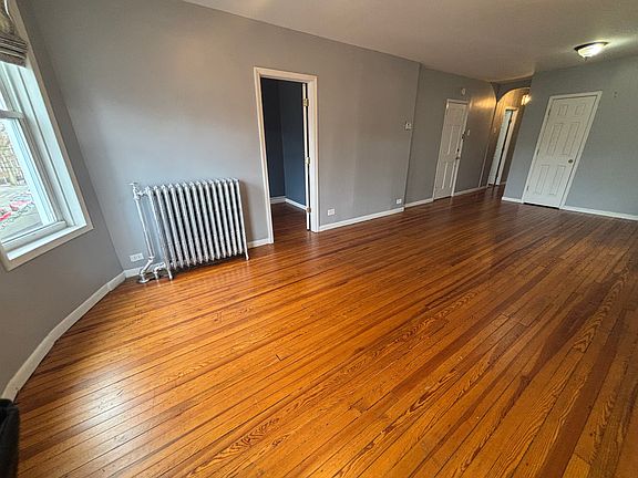 3rd image of 136 E 235th St #2A