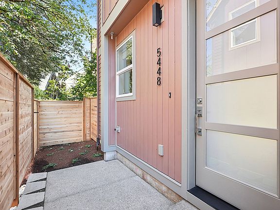 2nd image of 5448 NE Prescott St #5