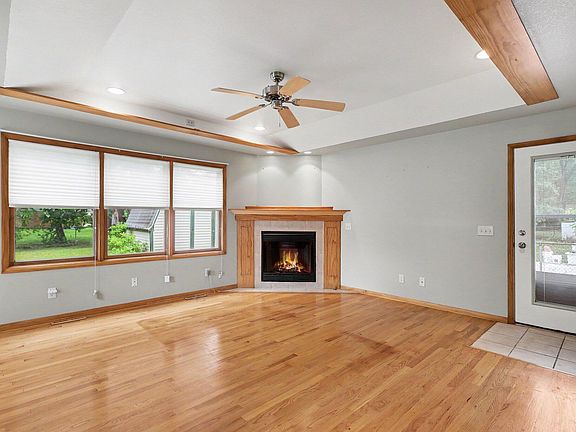 4th image of 1417 New St