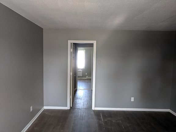 3rd image of 260 N Washington St Unit 12