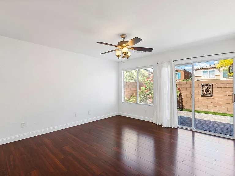 7970 Pomona Valley Ct — Photo 8
