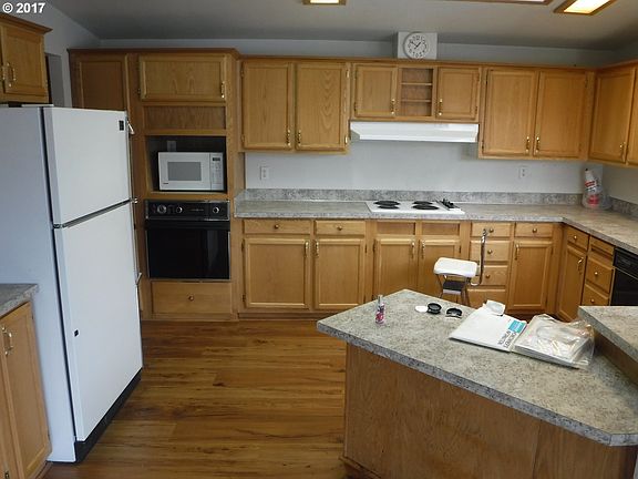 5th image of 815 Richland Ct