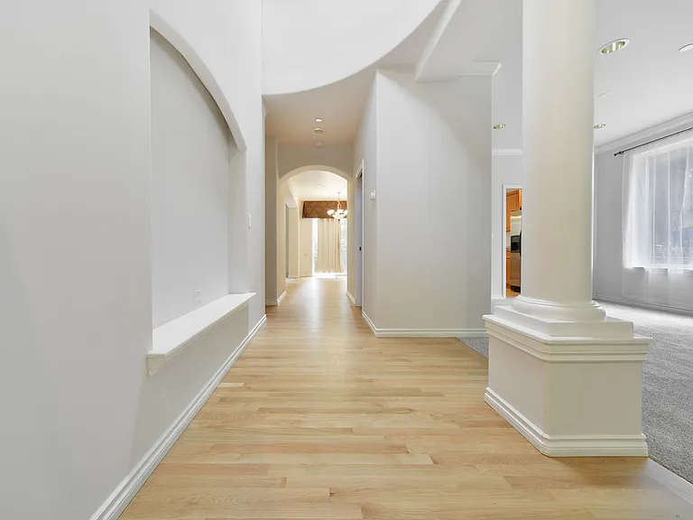 8428 NE 147th Pl — Photo 9