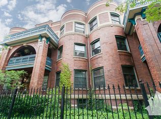 901 W Gordon Ter APT 1, Chicago, IL 60613