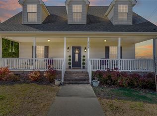 6735 Hockett Country Ln, Pleasant Garden, NC 27313
