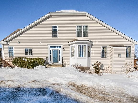 3rd image of 24 Buttercup Ln #24