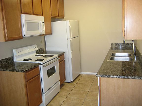 4th image of 471 Ballantyne St Unit 65