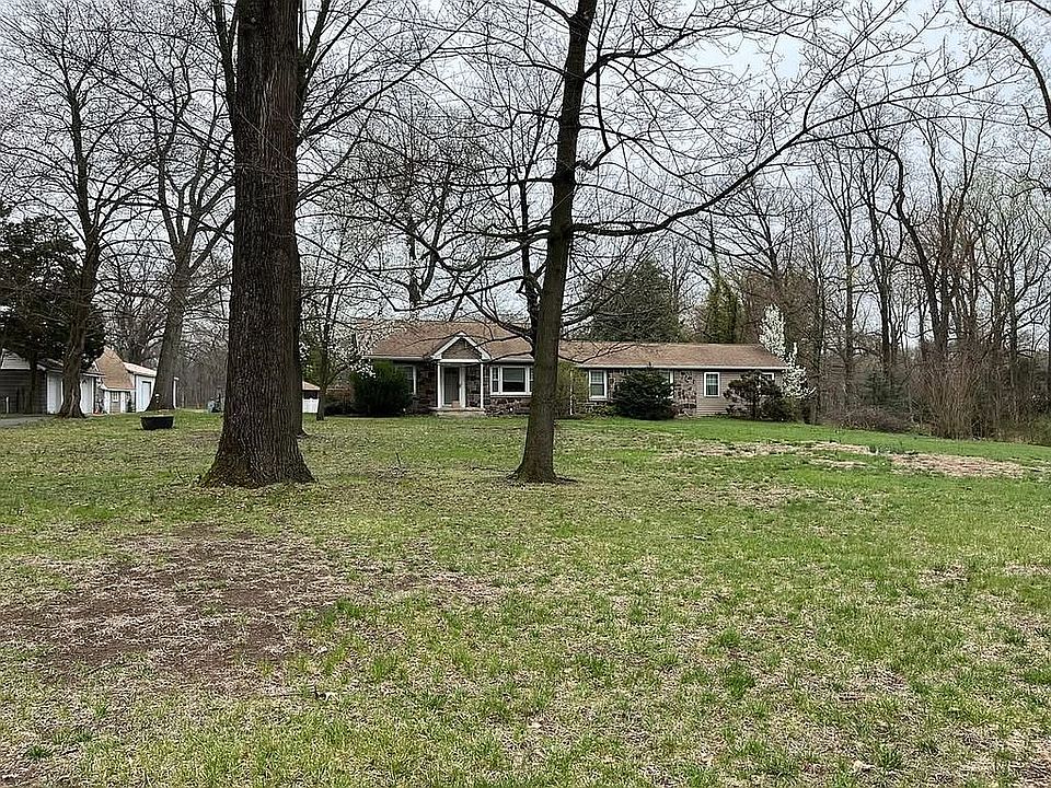 1st image of 1011 Cedar Ln