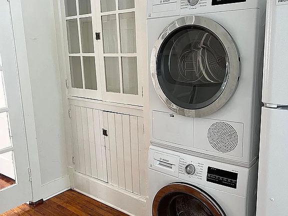 3rd image of 726 N 17th Ave