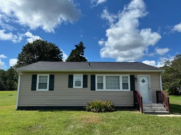 706 Crookhorn Rd, Montross, VA 22520