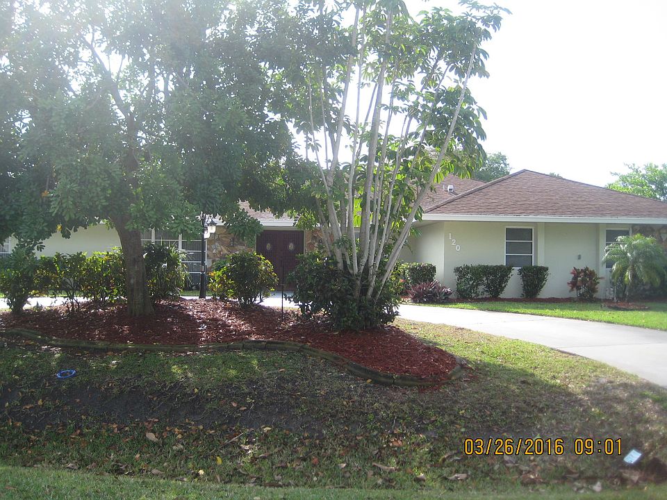 1st image of 120 NE Caprona Ave