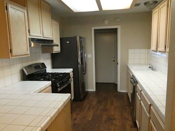3rd image of 1987 W Roby Ave APT C