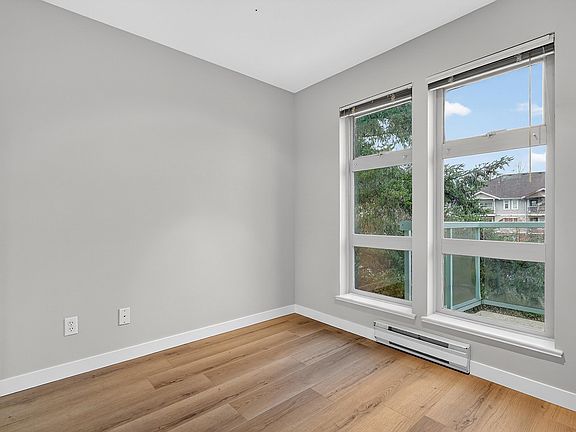 5th image of 301 Maude Rd #401