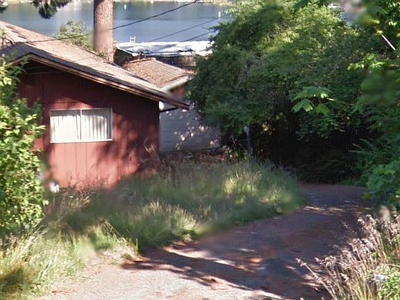 4th image of 485 Lake Louise Dr SW