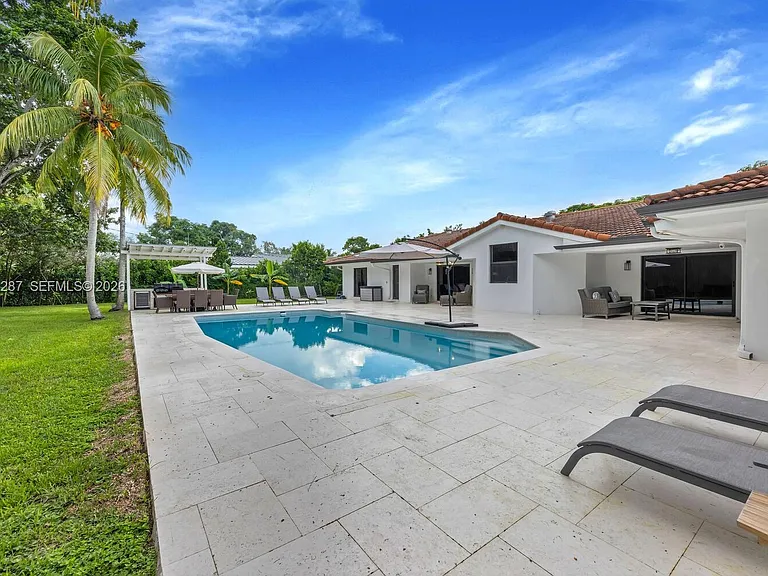 6860 SW 99th Ter — Photo 39