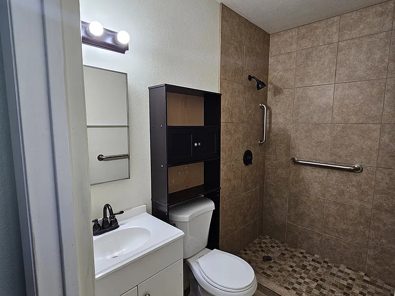 4132 W Greenway Rd — Photo 11