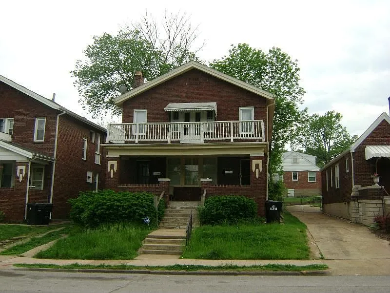 6850 Melrose Ave photo 1