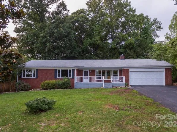 5 Fernlawn Rd, Asheville, NC 28805