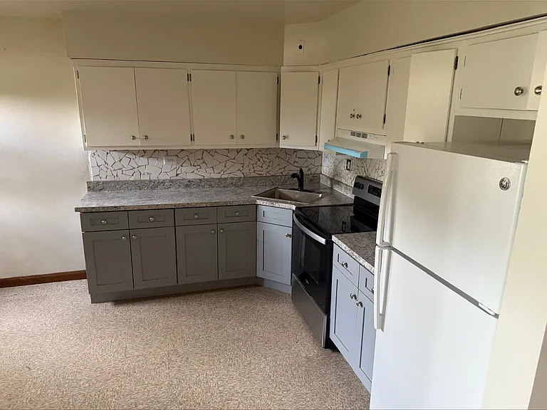 106 N Hillside Ave #GE — Photo 1