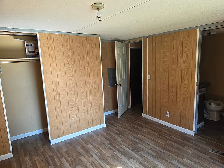 59 Valley View Dr — Photo 3
