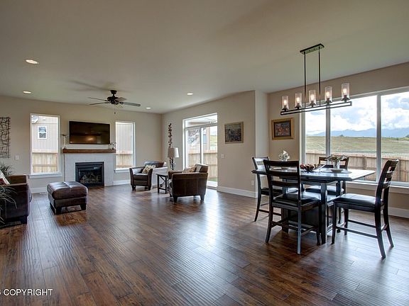 2nd image of 7140 Moraine Cir