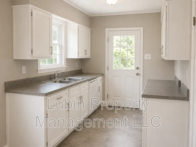 1252 Maywood Rd — Photo 7
