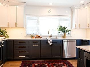 1915 O St, Aurora, NE 68818