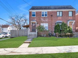 21410 35th Ave, Bayside, NY 11361