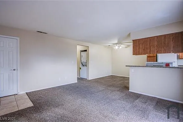 2 bed, 908 sqft, $1,800 — Photo 4