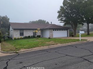 2020 Century Dr, Woodway, TX 76712