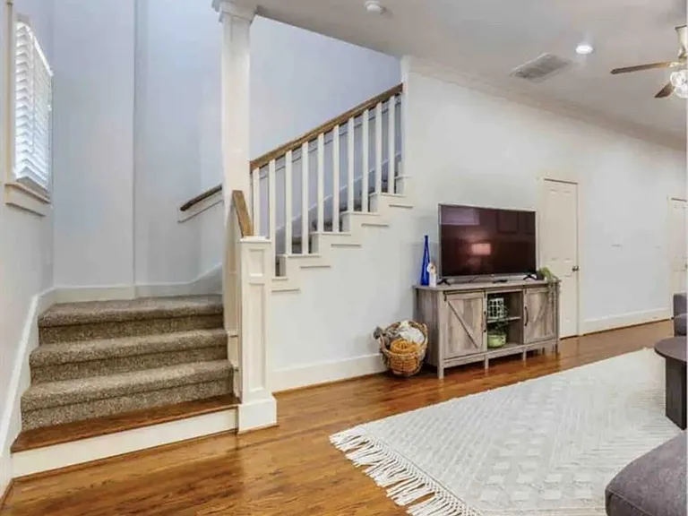 5303 Nett St #A — Photo 4