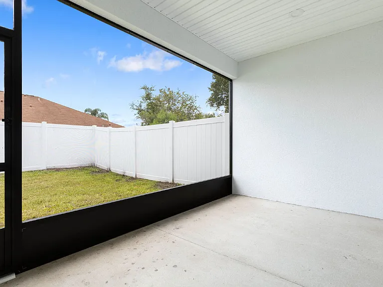 18 Wood Amber Ln #B — Photo 37